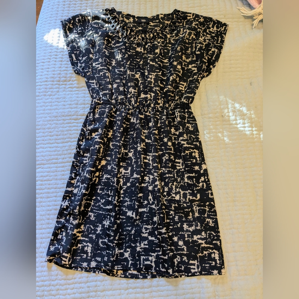 Mossimo Black and Tan Patterned Dress, size Medium